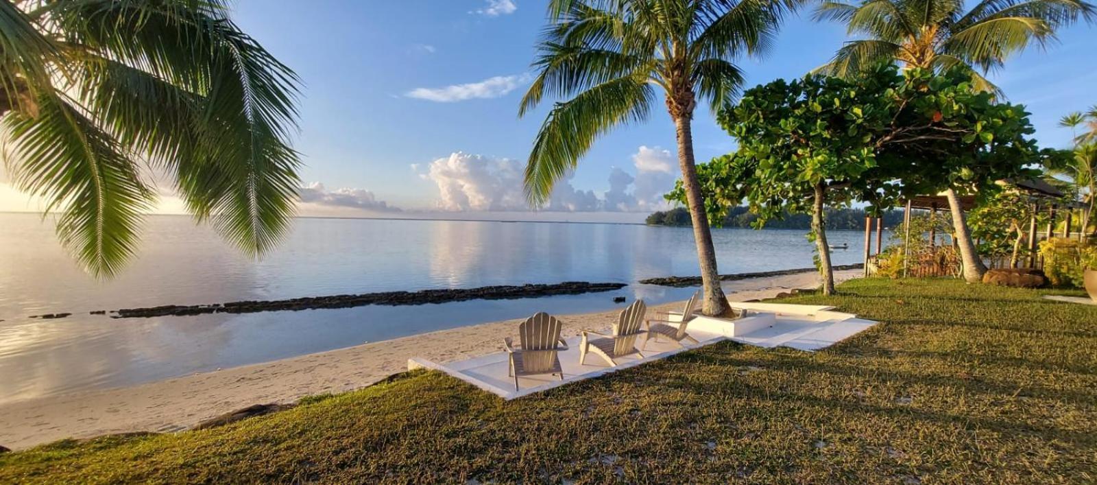 Moorea Island Beach Hotel Exteriör bild